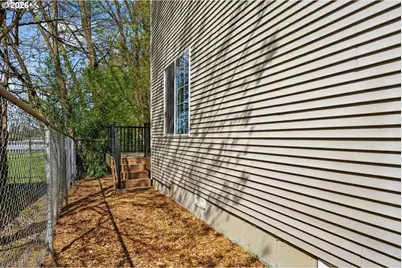 12619 SE Foster Rd, Portland, OR 97236 - Photo 38
