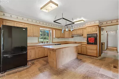 19373 NE Calkins Ln, Newberg, OR 97132 - Photo 6