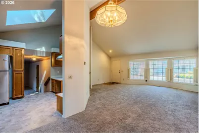 16076 NW Oak Hills Dr, Beaverton, OR 97006 - Photo 10