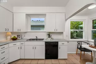 4525 SE 35th Pl, Portland, OR 97202 - Photo 8