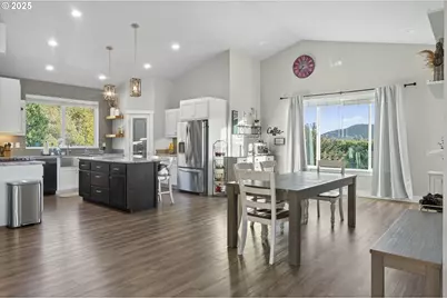 161 Lower Garden Valley Rd, Roseburg, OR 97471 - Photo 10