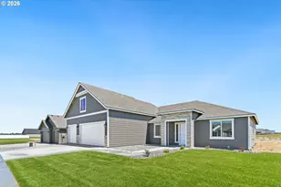 215 SW Sparrow St, Boardman, OR 97818 - Photo 2