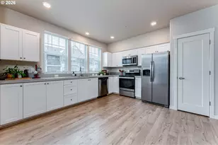 17149 SW Snowdale St, Beaverton, OR 97007 - Photo 10