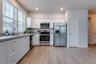 17149 SW Snowdale St, Beaverton, OR 97007 - Photo 12