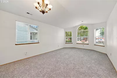 15213 NE 44th St, Vancouver, WA 98682 - Photo 2