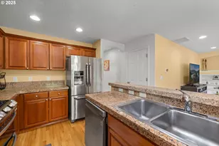 13455 NW Hartford St, Portland, OR 97229 - Photo 12