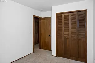 2827 NE Rocky Butte Rd, Portland, OR 97220 - Photo 24