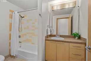 726 NW 11th Ave, Portland, OR 97209 - Photo 26