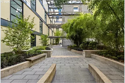 1400 NW Irving St #114, Portland, OR 97209 - Photo 30