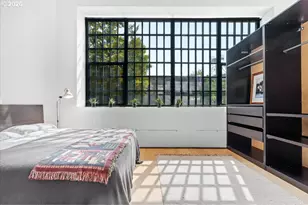 1400 NW Irving St, Portland, OR 97209 - Photo 18