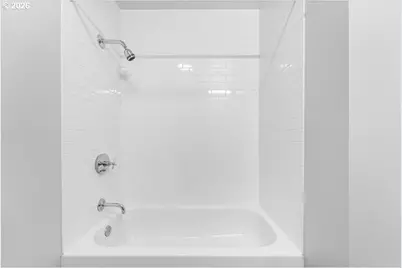 1400 NW Irving St #114, Portland, OR 97209 - Photo 24