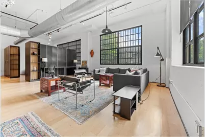 1400 NW Irving St #114, Portland, OR 97209 - Photo 10