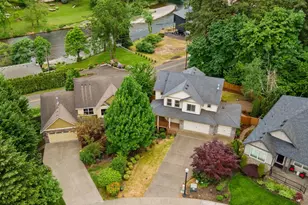 860 N P St, Washougal, WA 98671 - Photo 2