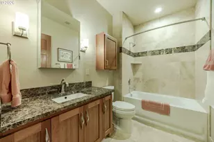 1470 Piper Ln, Eugene, OR 97401 - Photo 20