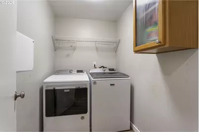 21532 SE Alder St, Gresham, OR 97030 - Photo 28