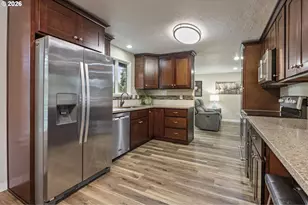 21532 SE Alder St, Gresham, OR 97030 - Photo 6