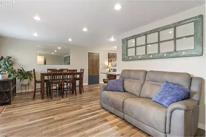 21532 SE Alder St, Gresham, OR 97030 - Photo 14