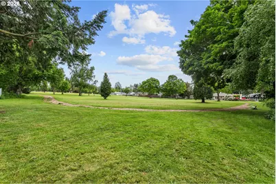 21532 SE Alder St, Gresham, OR 97030 - Photo 4