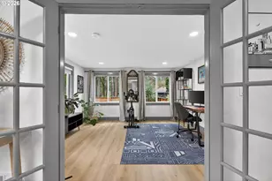 3739 SW Pomona St, Portland, OR 97219 - Photo 10