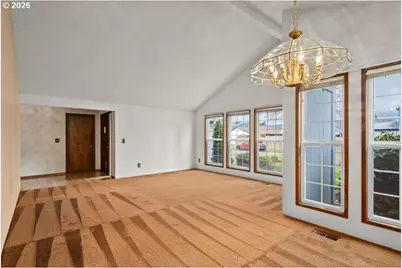 2276 B St, Hubbard, OR 97032 - Photo 4