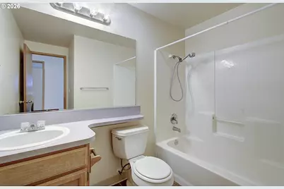 18716 SE 11th St, Vancouver, WA 98683 - Photo 16