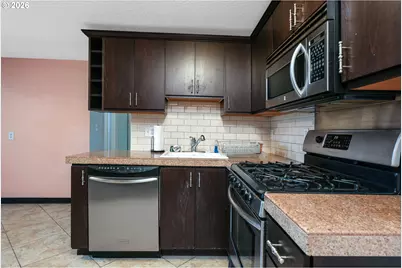 2025 SE Caruthers St #24, Portland, OR 97214 - Photo 18