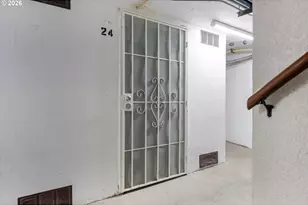 2025 SE Caruthers St, Portland, OR 97214 - Photo 20