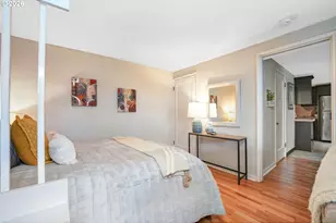 2025 SE Caruthers St, Portland, OR 97214 - Photo 6