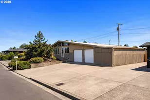 1091 Longridge Dr, Springfield, OR 97478 - Photo 1