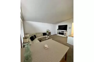 1091 Longridge Dr, Springfield, OR 97478 - Photo 2