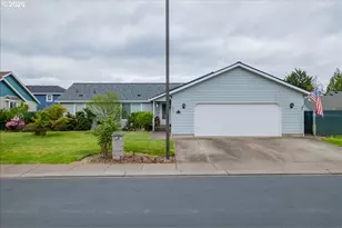 5323 Olympic Cir, Eugene, OR 97402 - Photo 2