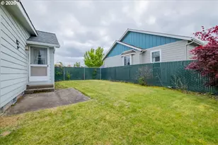 5323 Olympic Cir, Eugene, OR 97402 - Photo 38