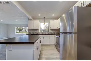 1411 8th Ave, Longview, WA 98632 - Photo 8