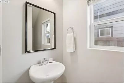 17832 NW 10th Pl, Ridgefield, WA 98642 - Photo 14
