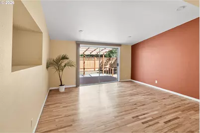 2485 Jackson St, Eugene, OR 97405 - Photo 2