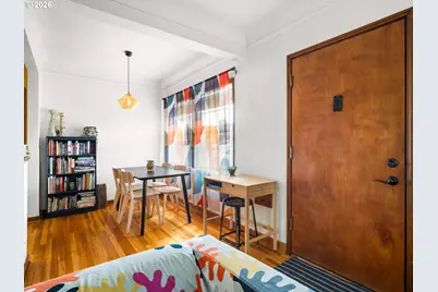 2025 SE Caruthers St #2, Portland, OR 97214 - Photo 12