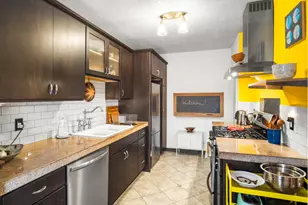 2025 SE Caruthers St, Portland, OR 97214 - Photo 16