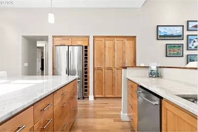 6118 S Riverpoint Ln, Portland, OR 97239 - Photo 12