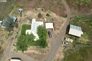 40300 Kahler Basin Rd, Spray, OR 97874 - Photo 24