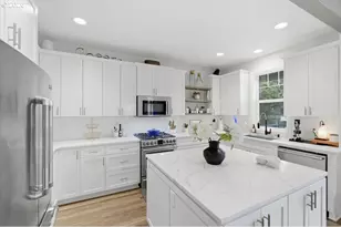 9245 Trout Pl, Gleneden Beach, OR 97388 - Photo 12