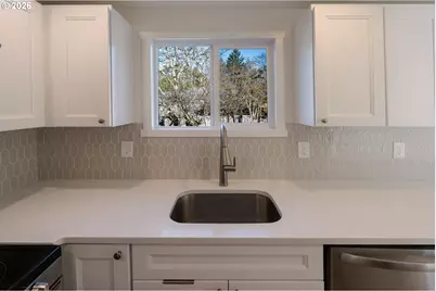 4815 SW Dickinson St, Portland, OR 97219 - Photo 16