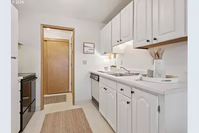 13335 SW Allen Blvd, Beaverton, OR 97005 - Photo 14