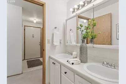 13335 SW Allen Blvd, Beaverton, OR 97005 - Photo 20