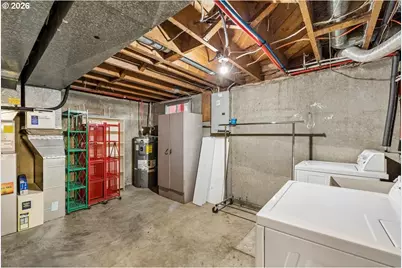 2027 SE 100th Ave, Portland, OR 97216 - Photo 24