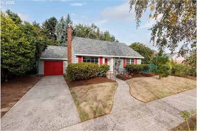2027 SE 100th Ave, Portland, OR 97216 - Photo 2
