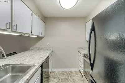 47 Eagle Crest Dr #49, Lake Oswego, OR 97035 - Photo 14