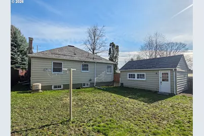 2359 SE 59th Ave, Portland, OR 97215 - Photo 4