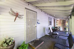 2442 Kingsley Rd, Hood River, OR 97031 - Photo 4