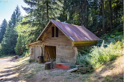 2442 Kingsley Rd, Hood River, OR 97031 - Photo 30