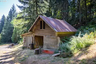 2442 Kingsley Rd, Hood River, OR 97031 - Photo 30